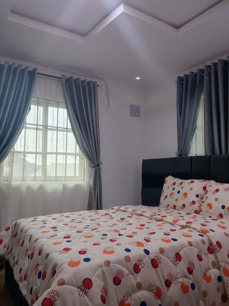 Luxe 6 – bedroom 2